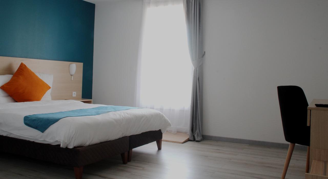 Saglam Hotel Goussainville  Esterno foto