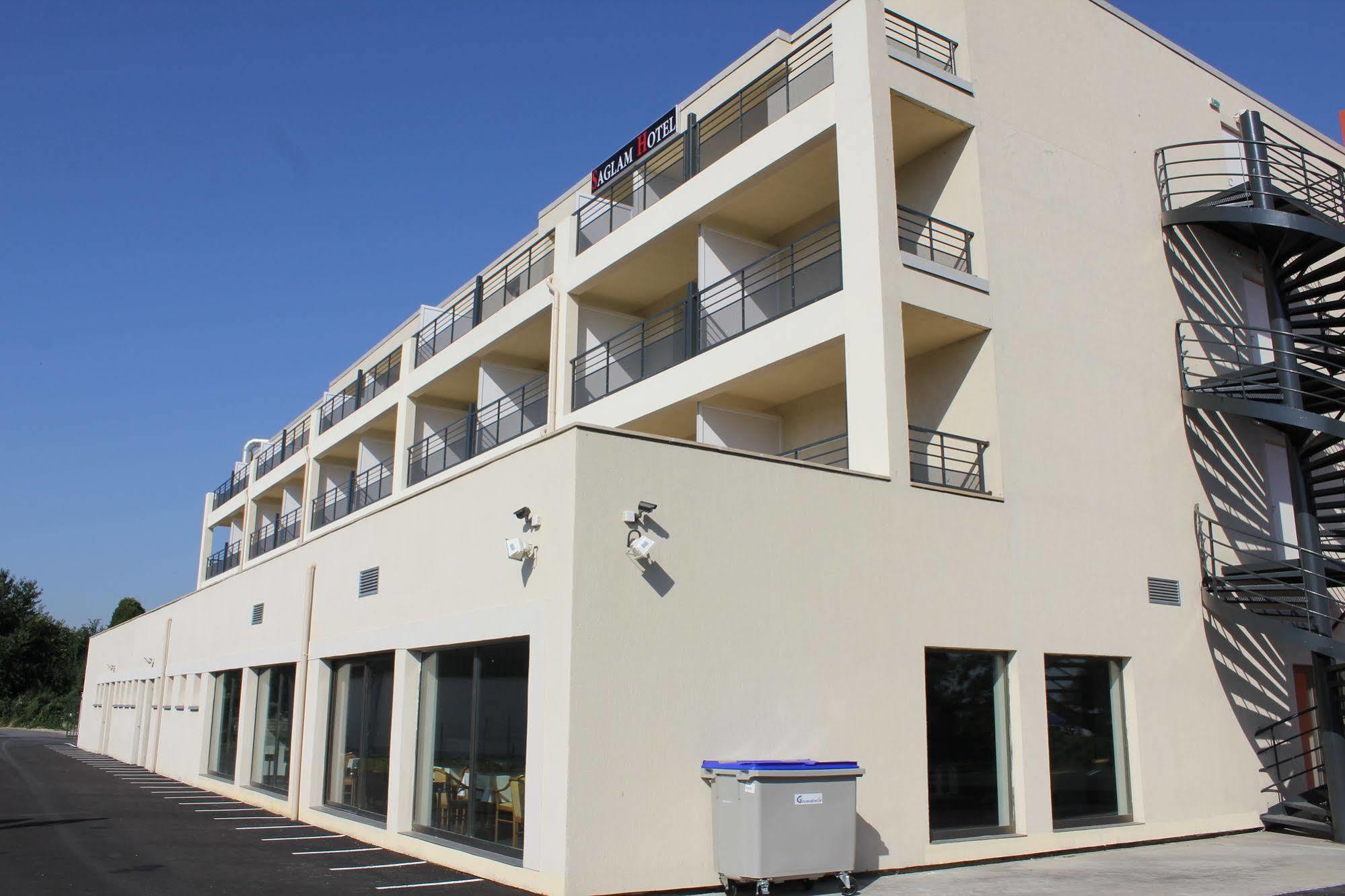 Saglam Hotel Goussainville  Esterno foto
