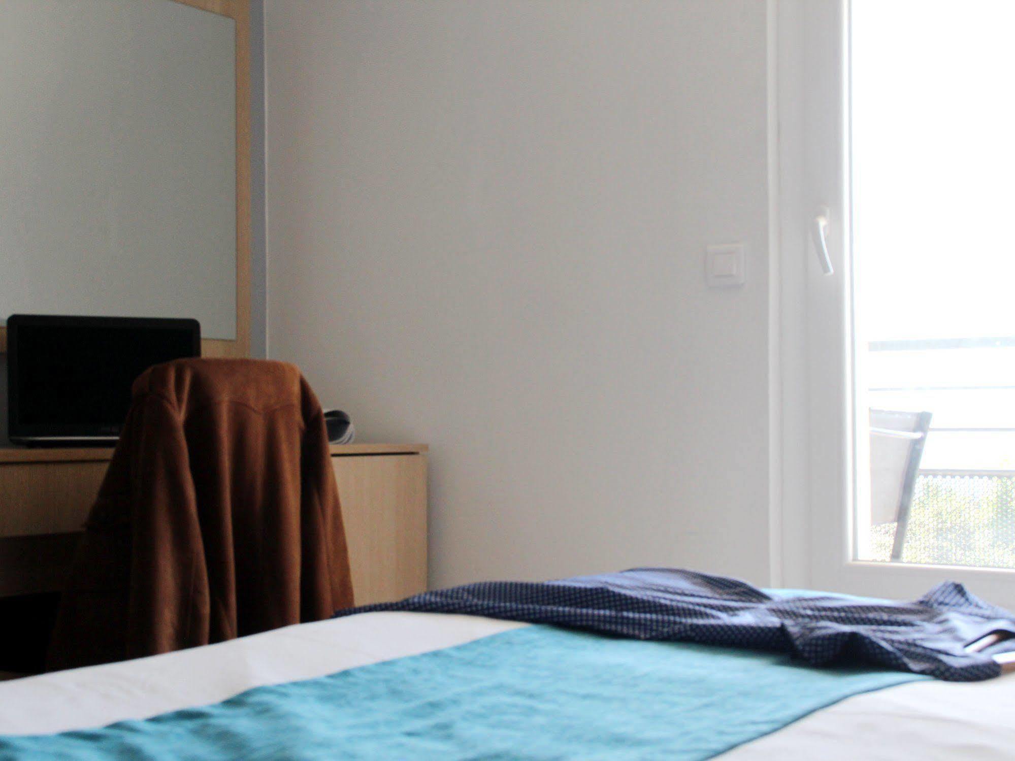 Saglam Hotel Goussainville  Esterno foto