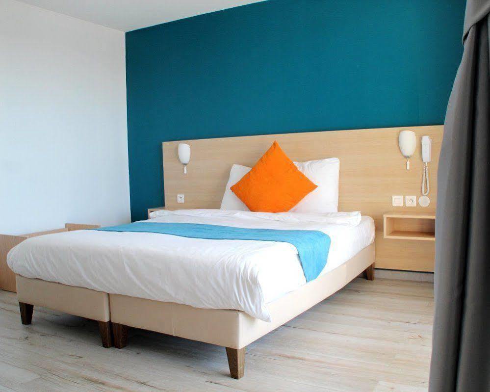 Saglam Hotel Goussainville  Esterno foto