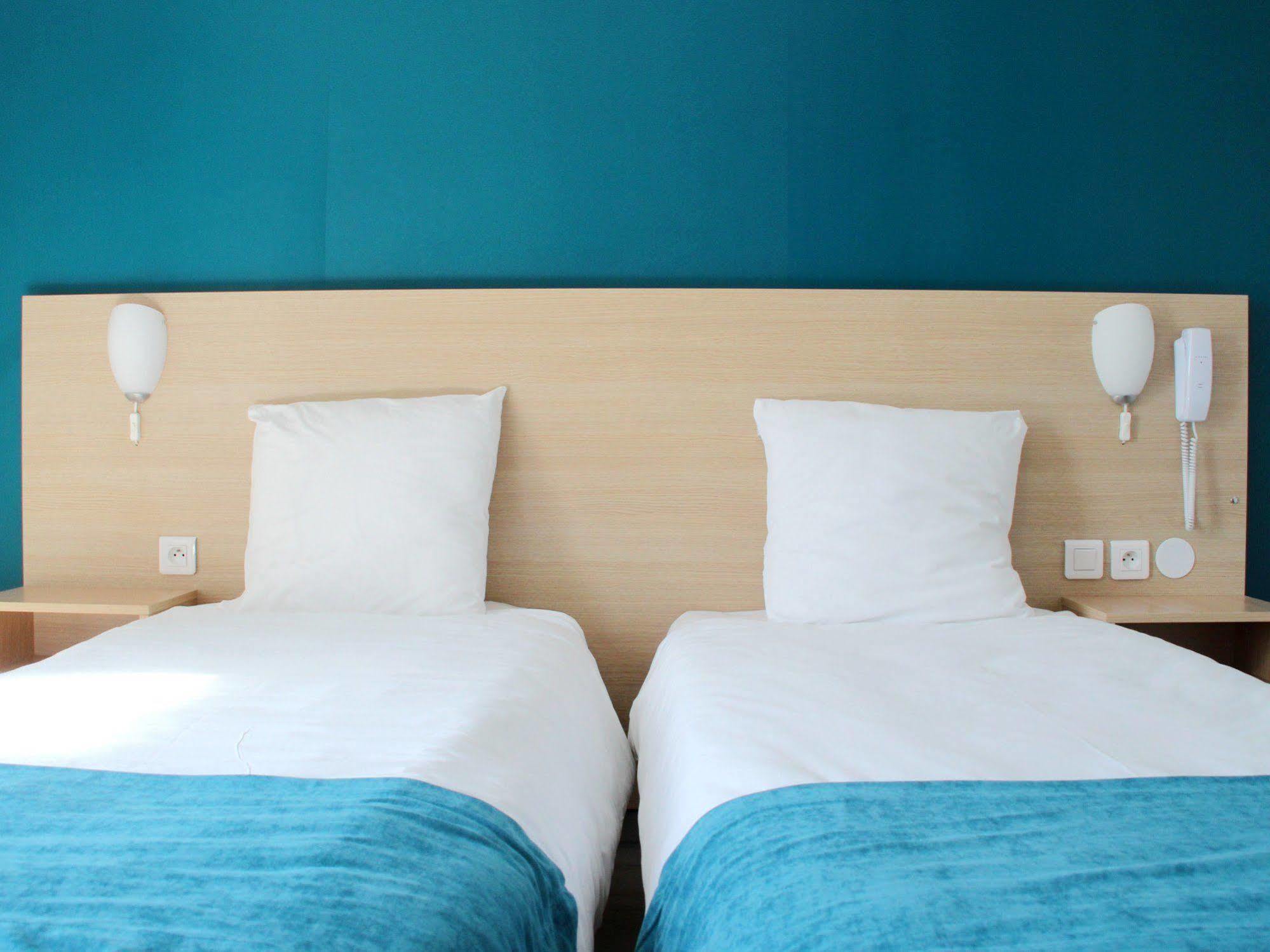 Saglam Hotel Goussainville  Esterno foto