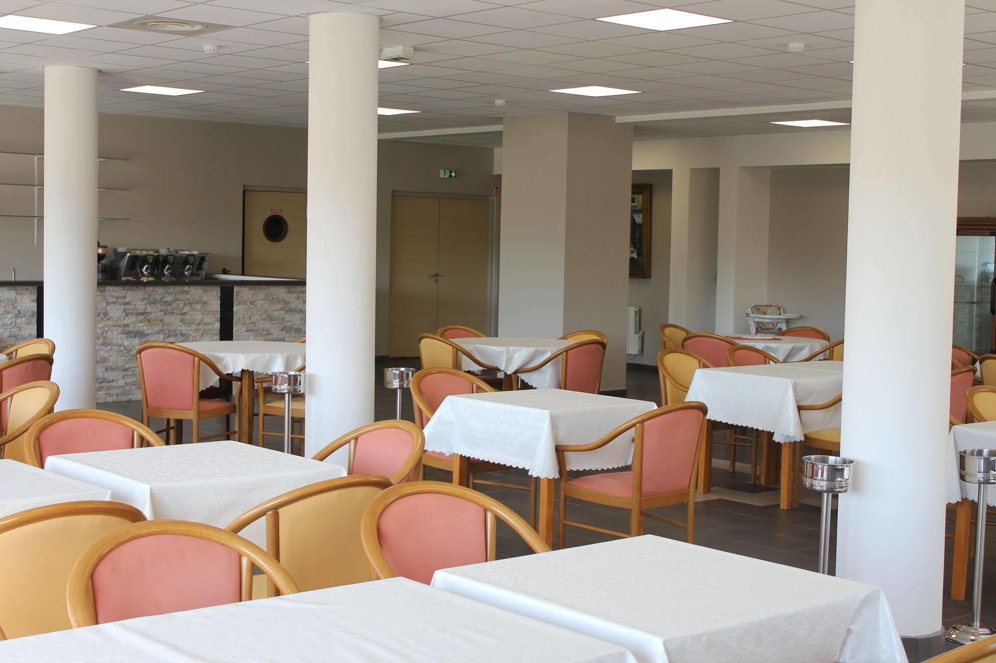 Saglam Hotel Goussainville  Esterno foto