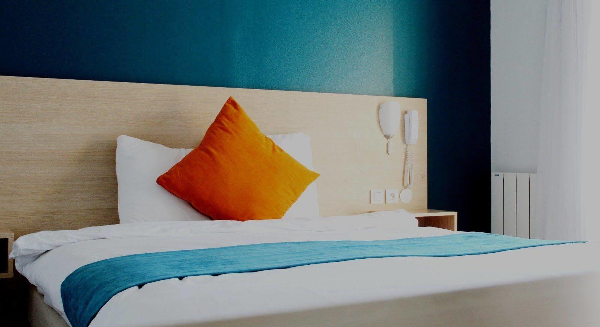 Saglam Hotel Goussainville  Esterno foto