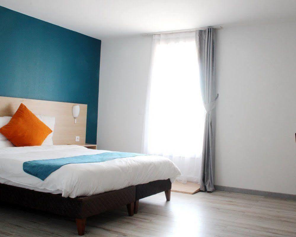 Saglam Hotel Goussainville  Esterno foto