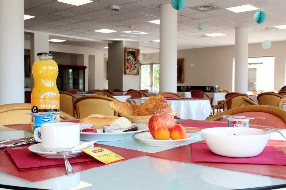 Saglam Hotel Goussainville  Esterno foto